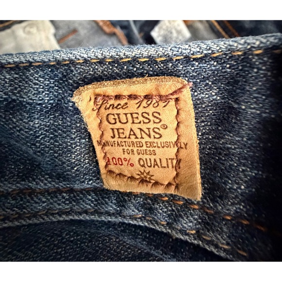 Guess Jeans Womens Low Rise Denim Shorts Blue Stretch Size 27 45909 - Picture 5 of 6